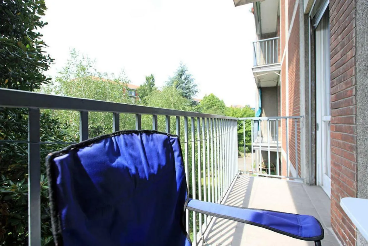 Room, 200M Subway, Navigli Area, Free Park, 10Min Center, No Fee, Shared Bath And Kitchen Milan 0*,